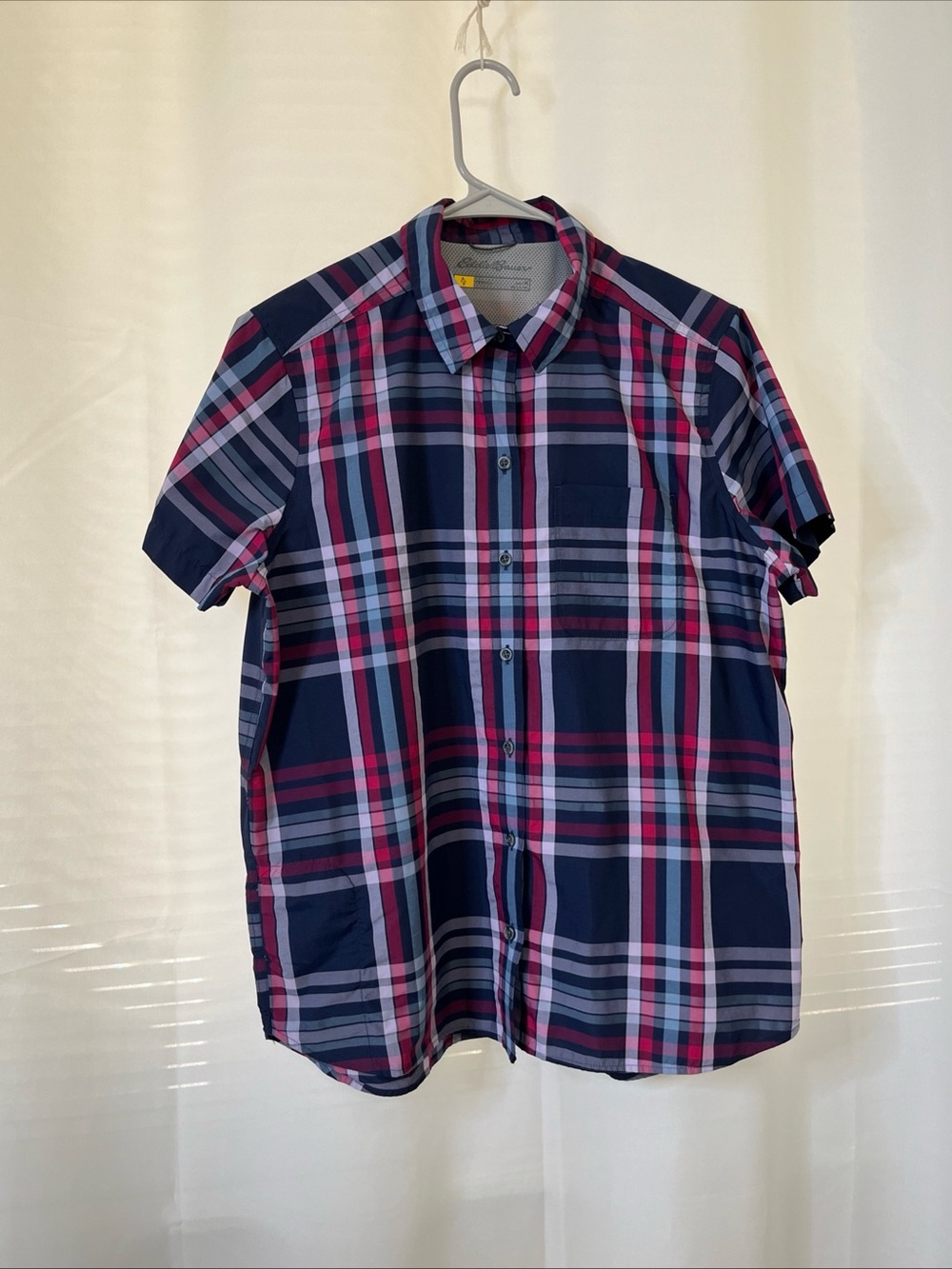 Eddie Bauer Women's M Short Sleeve Shirt Hiking Gorpcore Navy Plaid Breathable